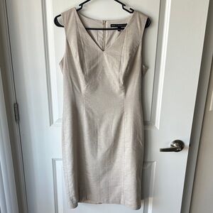 White House Black Market Women’s Beige V-Neck Suiting Sheath Dress (Size 8)